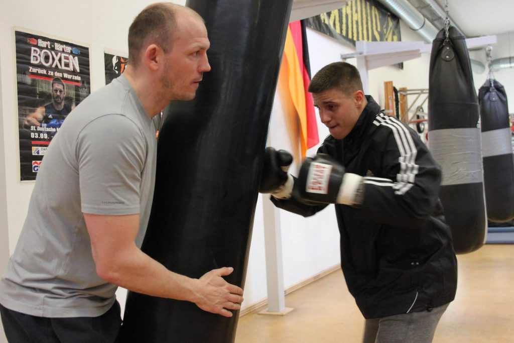 Jürgen Brähmer beim Training mit Tyron Zeuge - Foto: Team Sauerland